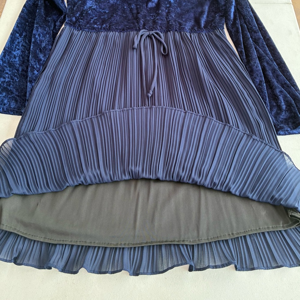Vintage 90’s Rabbit Rabbit Rabbit Velvet and Pleated Navy Dress - Picture 11 of 11
